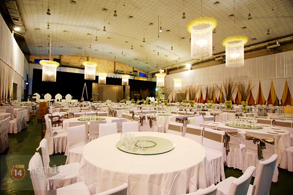 Cận cảnh hội trường đám cưới hoành tráng của Tâm Tít Cận cảnh hội trường đám cưới hoành tráng của Tâm Tít
